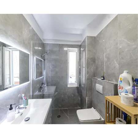 Apartment Spike Jonze