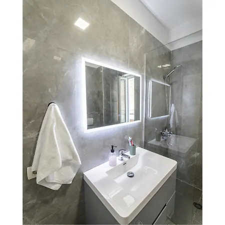 Apartment Spike Jonze