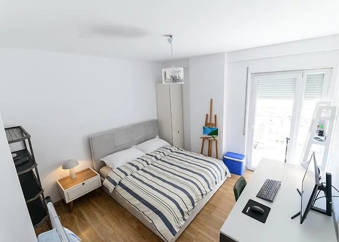 Spike Jonze Apartamento Tirana